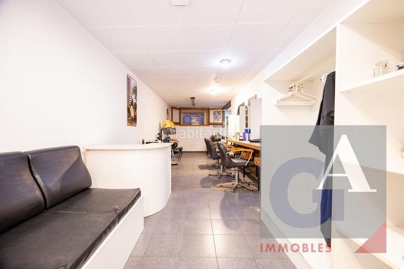 Foto ce492dd7-3d5f-47de-a86c-aa73da77df63. Edificio en Olot