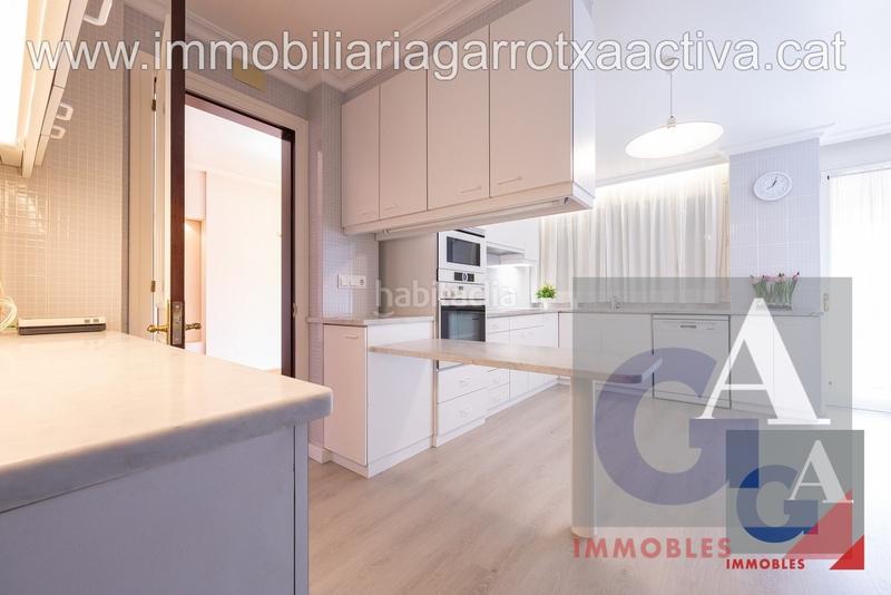 Foto d03870fc-ca9a-4e9c-b6fd-361a54f590f2. Piso en Olot