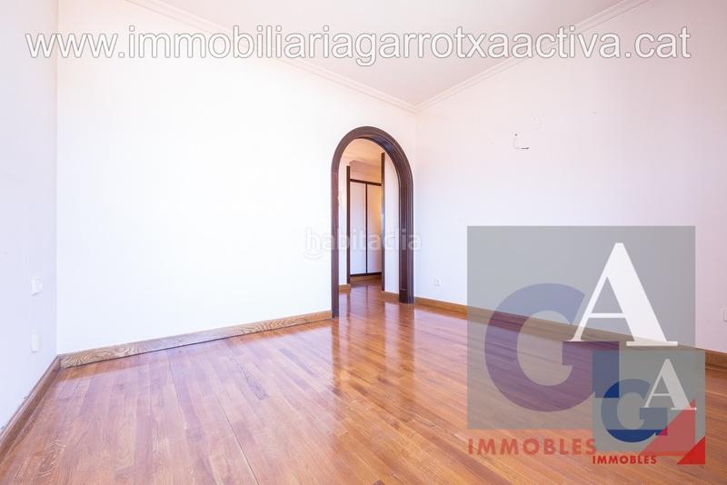 Foto f59274a3-4d73-4e90-9c96-92c14bb73b43. Piso en Olot