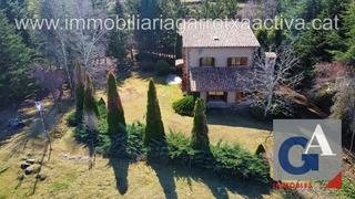 Masia a Sant Joan de les Abadesses