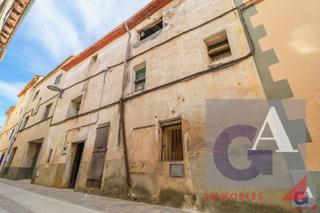 Masia a Montagut i Oix