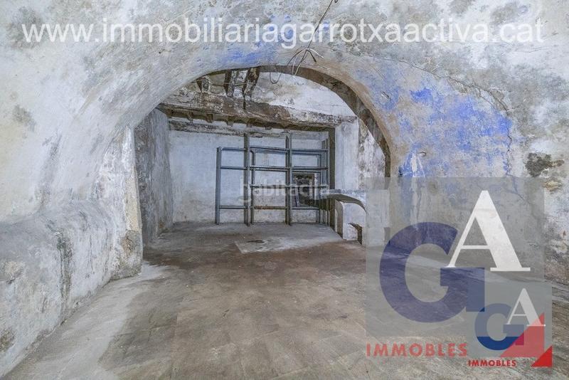 Foto 6b69183c-39c6-4538-93b6-f77453ad6ce5. Edificio en Olot