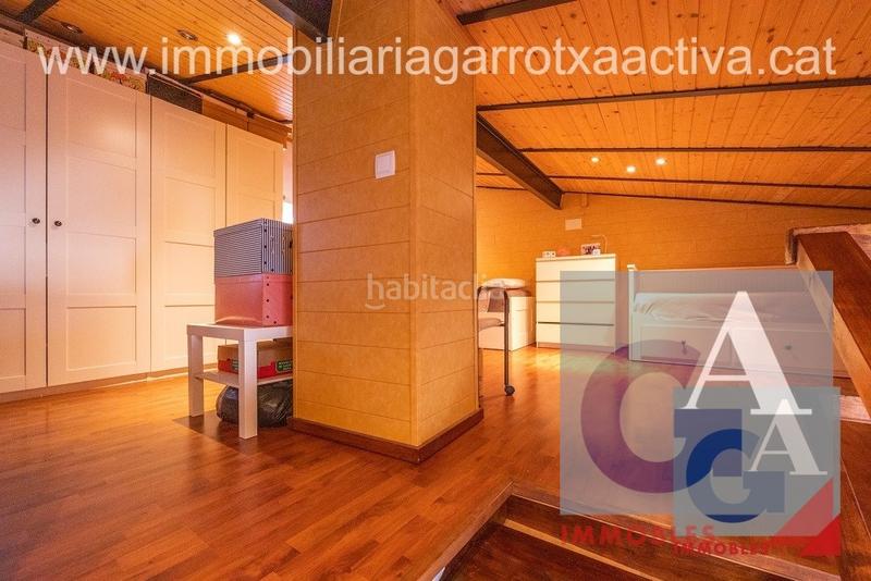 Foto 9b0966ce-8026-4923-90bf-0b14a8bf2535. Edificio en Olot