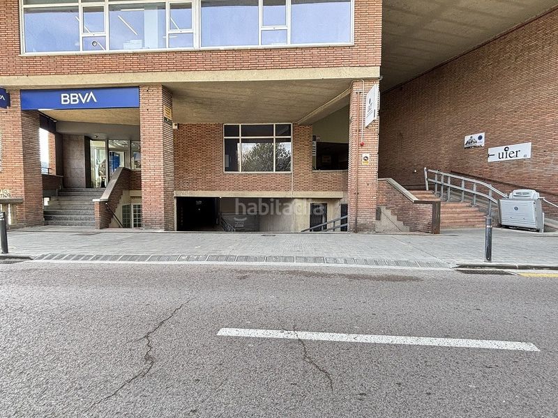 Foto 3edb6ae2-77d2-4c08-a9ce-69369734baba. Aparcament cotxe a Ripoll