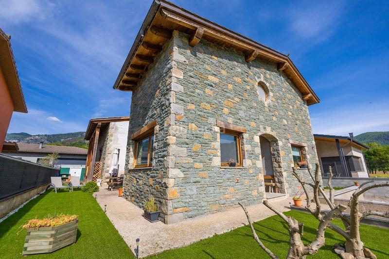 Foto b905f521-8a1b-4bce-ba71-021a862ee628. Haus mit heizung in Vall d´en Bas (La)