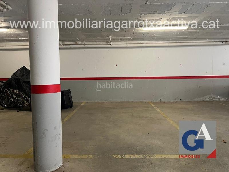Foto c4c041ab-4054-4b95-acef-fb72abfd5253. Alquiler parking coche en Olot