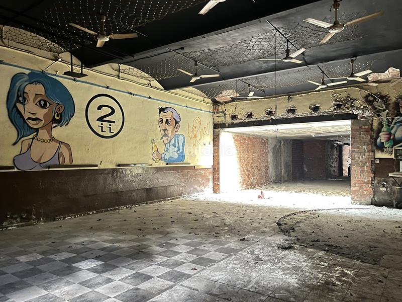 Foto 4aa79ae2-0b05-4d35-8f1e-1c000aaf7677. Location local commercial dans Olot