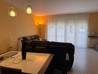 Semi detached house in Olot