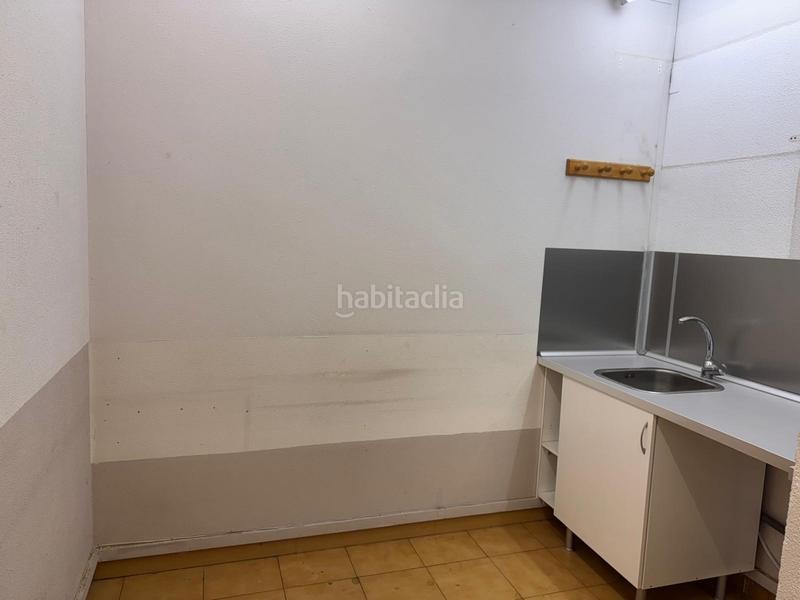 Foto cb80f173-4044-4139-a2db-eb94713a5126. Location local commercial dans Olot