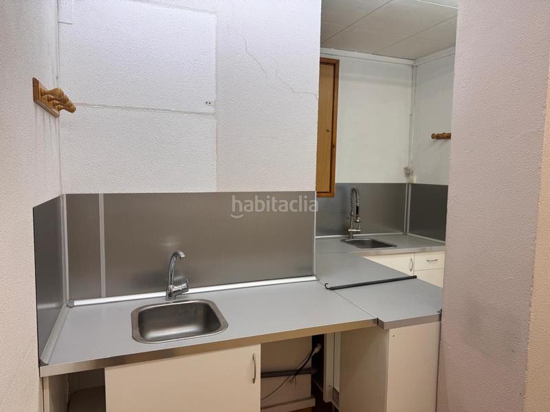 Foto d3c8ac44-3bfc-4757-9287-4e34732bf229. Location local commercial dans Olot