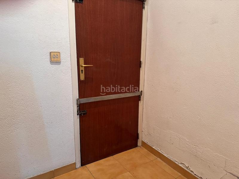 Foto fd012af7-35b4-4665-af5a-b46c38c2f448. Location local commercial dans Olot