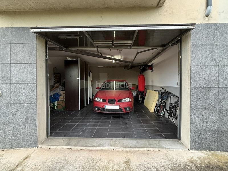 Foto 1287a577-b1c2-4c4c-a622-8ad15bcd35c3. Casa adosada en Olot