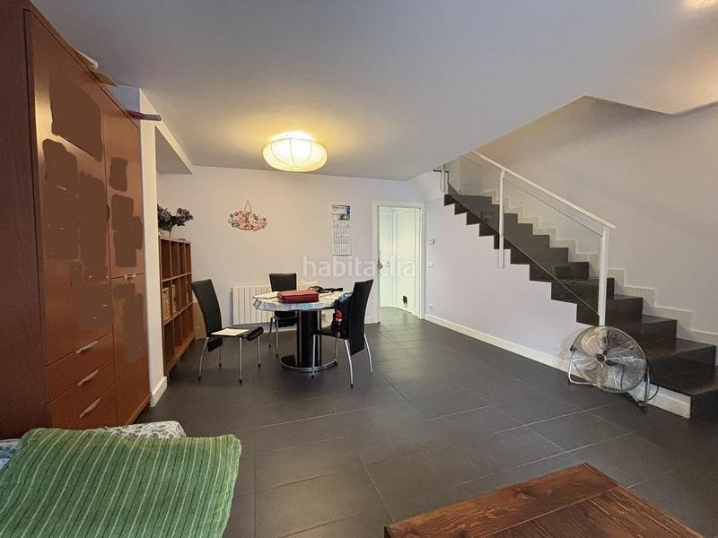 Foto 2db63786-9b8b-48b3-8e24-dfd450cd6d30. Casa adosada en Olot