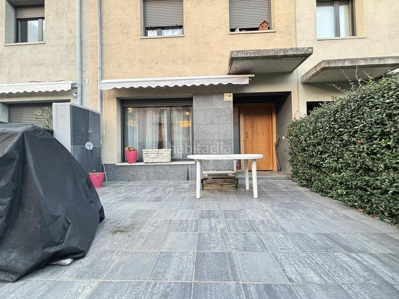 Foto aee3a2c0-427f-4eab-858b-f1e4f254cdf3. Casa adosada en Olot