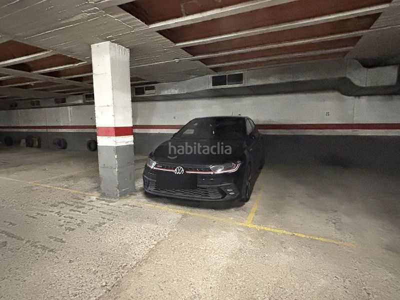 Foto 32e343eb-77bd-44ff-a850-bb111c79e002. Aparcament cotxe a Ripoll