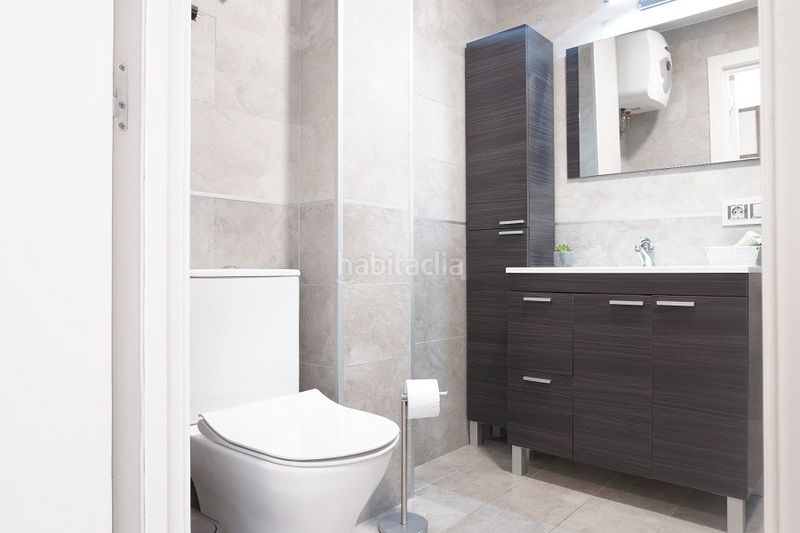 Foto 4ab7e758-5034-4f39-a912-4d84105c712b. Local comercial a Olot