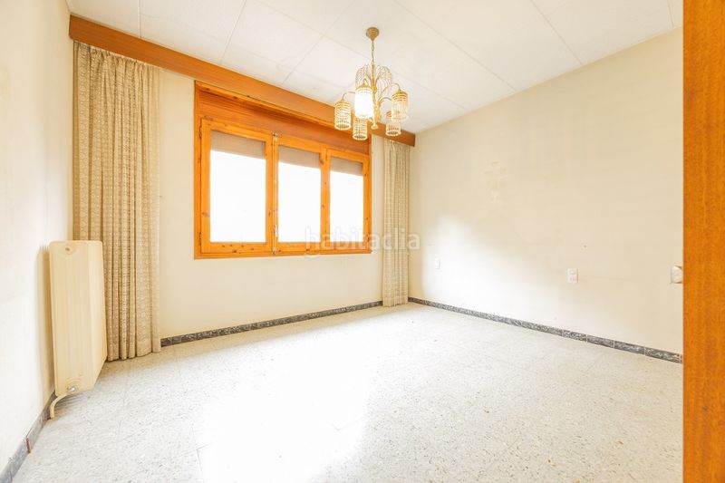 Foto 90423fff-66c5-4ff1-8abb-cb958d482ae7. Casa pareada en Olot
