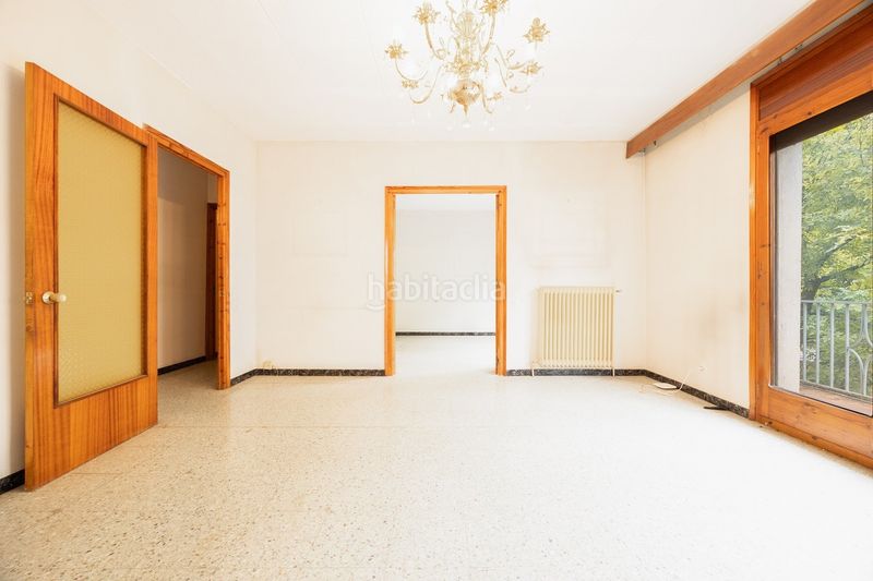 Foto 94cf10db-2586-4447-a33d-680312d4da85. Casa pareada en Olot