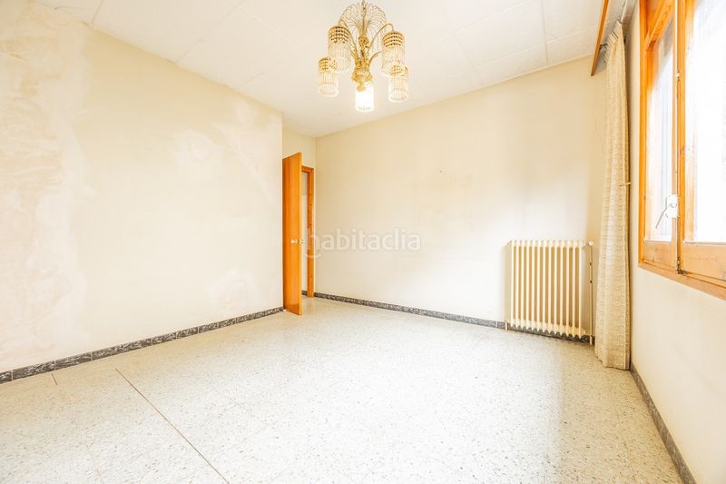 Foto b0aa9558-ca64-4073-9125-400322fb91c8. Casa pareada en Olot