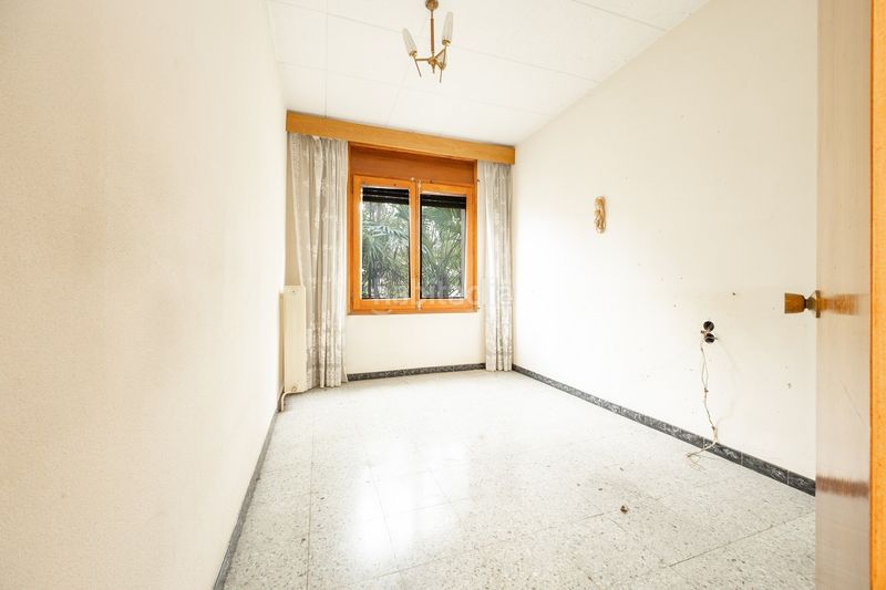 Foto c3a3a55b-f62f-4135-965c-23dfa96efe1c. Casa pareada en Olot