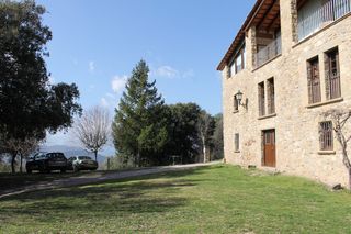 Country house in Sant Joan les Fonts. Espectacular i de luxe