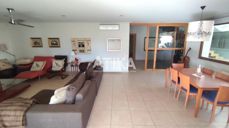 Foto 32dbc719-c255-40fd-a57f-0c7c97ee5aab. Chalet con riscaldamento piscina in Centro Ontinyent