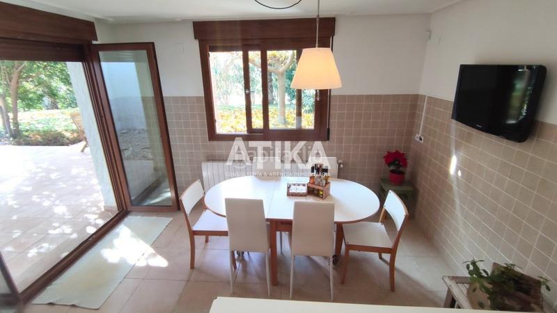 Foto 88ce1be4-f1e0-489e-9d1b-c9ccfec5ffdc. Chalet con riscaldamento piscina in Centro Ontinyent