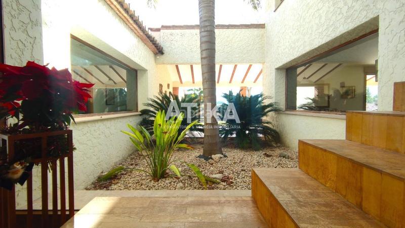 Foto 8ed003c0-6240-4c35-9243-fd9dea300268. Chalet con riscaldamento piscina in Centro Ontinyent