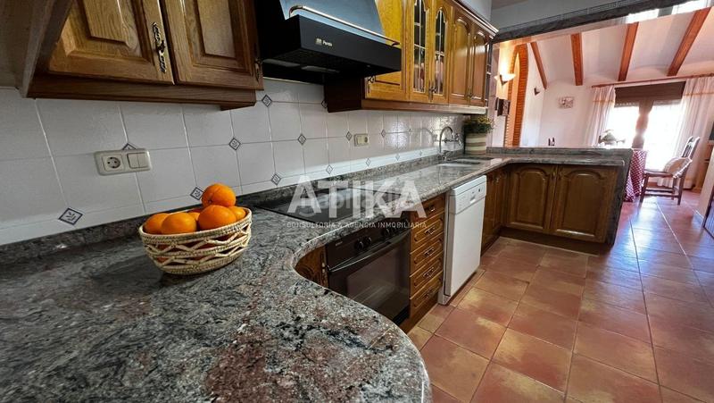 Foto 11c7a997-f678-4c4d-b056-28024c09dc7d. Chalet con riscaldamento parcheggio piscina in Centro Ontinyent