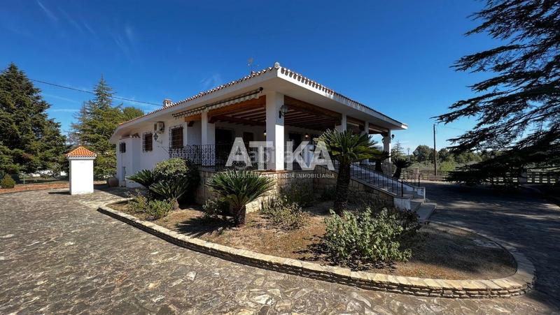 Foto 28d1dd46-caf3-4a8a-b3eb-1eb7aac3ac22. Chalet con riscaldamento parcheggio piscina in Centro Ontinyent