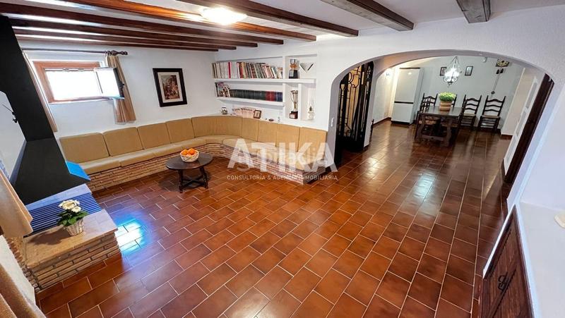 Foto 3030f8d7-8837-4835-8830-7bb22c008d1a. Chalet con riscaldamento parcheggio piscina in Centro Ontinyent