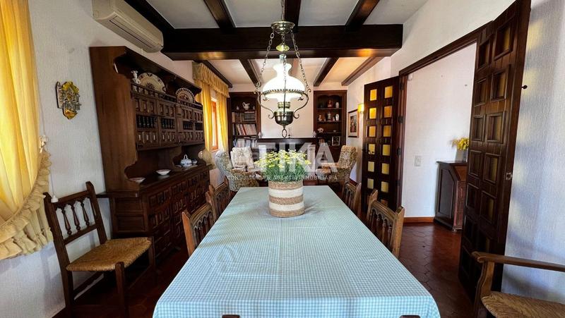 Foto 568ad0a6-3dd5-4743-9357-8d5692fe7a98. Chalet con riscaldamento parcheggio piscina in Centro Ontinyent