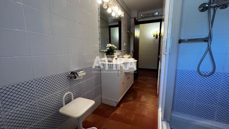 Foto 5faa2359-2f21-4332-a502-6a34c8150bfe. Chalet con riscaldamento parcheggio piscina in Centro Ontinyent