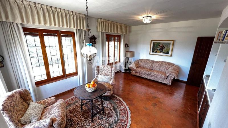 Foto 75fcfdcd-1ada-4468-a6ea-602e95aafa33. Chalet con riscaldamento parcheggio piscina in Centro Ontinyent