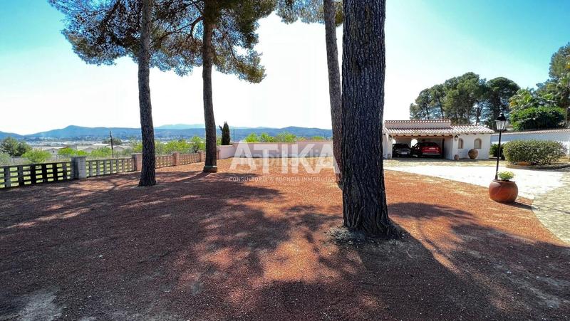 Foto d88ca6e2-f146-4ff4-828a-75a4471244c4. Chalet con riscaldamento parcheggio piscina in Centro Ontinyent