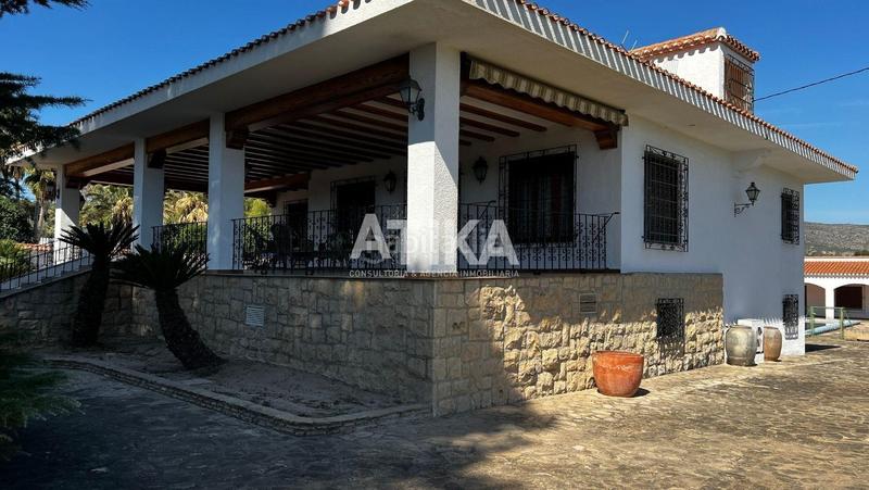 Foto d8b05ff4-c6da-4543-9b34-a8231ba0f271. Chalet con riscaldamento parcheggio piscina in Centro Ontinyent