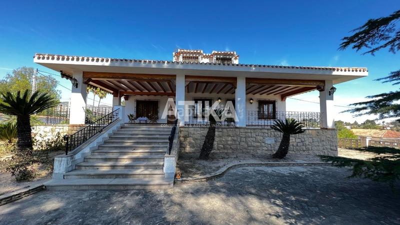 Foto ebc59050-26de-4970-84ca-fa0dd0c9d7d9. Chalet con riscaldamento parcheggio piscina in Centro Ontinyent