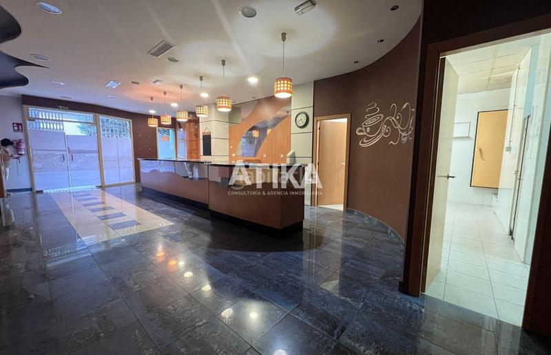 Foto 57e32045-8473-459b-8f91-016ecf519a5d. Alquiler local comercial , estratégicamente ubicado en zona de alt afluencia en Ontinyent