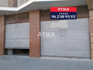 Local Comercial a Sant Josep-Zona Hospital. Local comercial en venta junto a zona verde en ontinyent