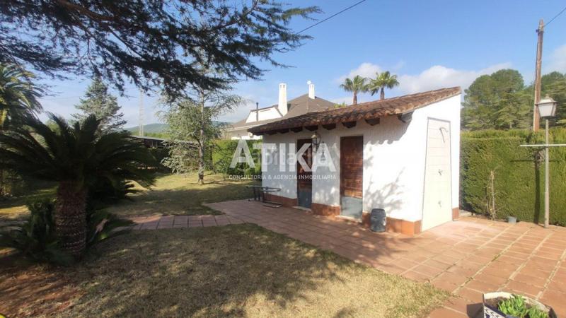 Foto 1ca893d0-942e-4556-b54f-2038450e8aa3. Xalet amb calefacció aparcament piscina a Centro Ontinyent