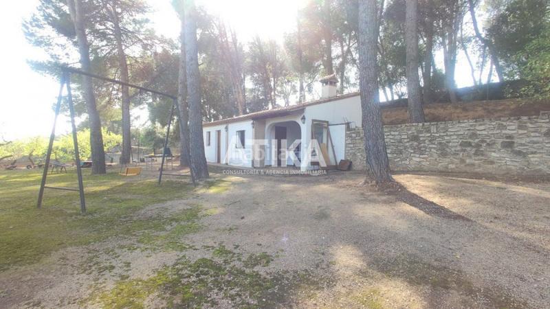 Foto 3057e1ed-f6c7-4c39-a21e-06153867487b. Xalet amb calefacció aparcament piscina a Centro Ontinyent