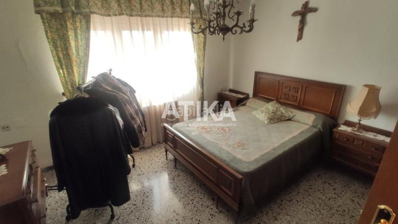 Foto 5aa732c6-2b80-478d-b57c-f41912574e35. Xalet amb calefacció aparcament piscina a Centro Ontinyent