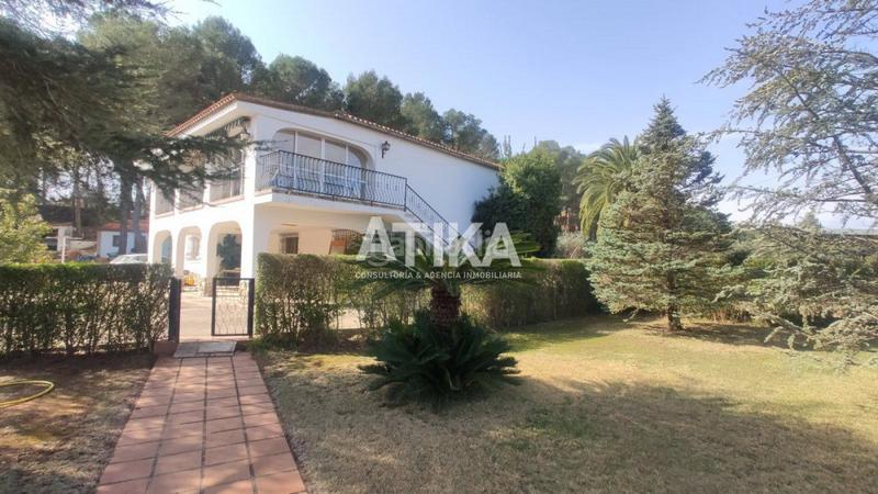 Foto 6253e611-d002-4cef-b09e-1c87b7e3287c. Xalet amb calefacció aparcament piscina a Centro Ontinyent