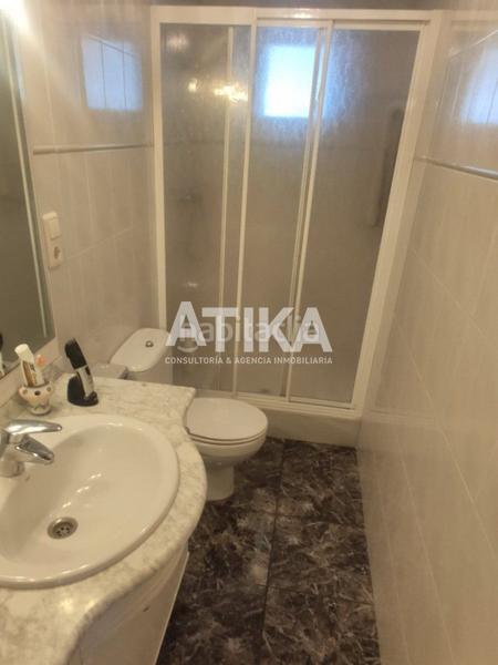 Foto 93b7241d-7fa3-4f69-a25f-14b701b33b15. Xalet amb calefacció aparcament piscina a Centro Ontinyent