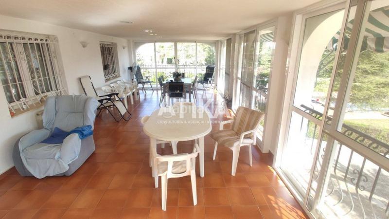 Foto 962084b1-47a2-4c8e-b9c8-6933fd280aab. Xalet amb calefacció aparcament piscina a Centro Ontinyent