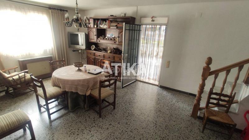 Foto abb41392-0cf5-4194-86fd-0187e1cbe427. Xalet amb calefacció aparcament piscina a Centro Ontinyent