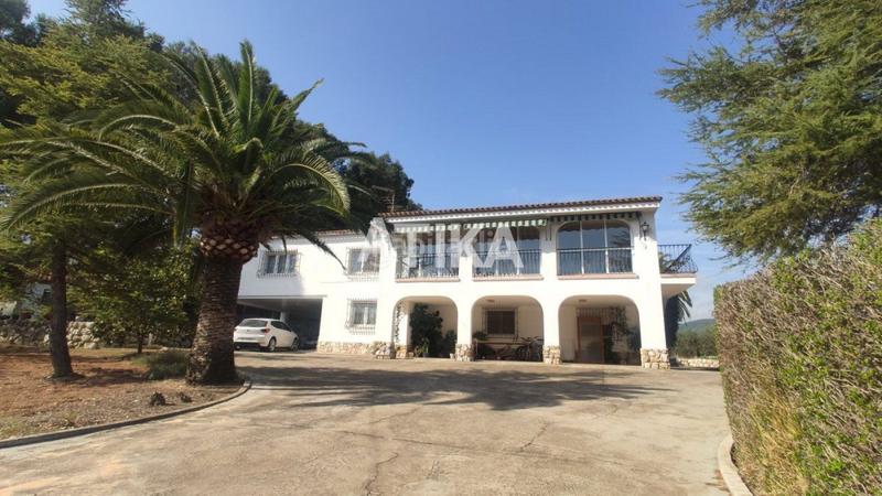 Foto d8fe7974-72e0-4d9b-a5c0-2d814887001a. Xalet amb calefacció aparcament piscina a Centro Ontinyent