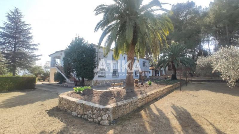 Foto ec1749e1-a490-449e-afd7-35fd552082cf. Xalet amb calefacció aparcament piscina a Centro Ontinyent