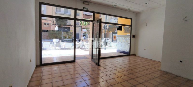 Foto 9b543976-64ae-4297-a33d-3bbf075856e8. Rent business premise in Centro Ontinyent