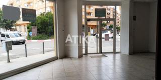 Lloguer Local Comercial a Sant Josep-Zona Hospital. Local comercial con amplio escapararte